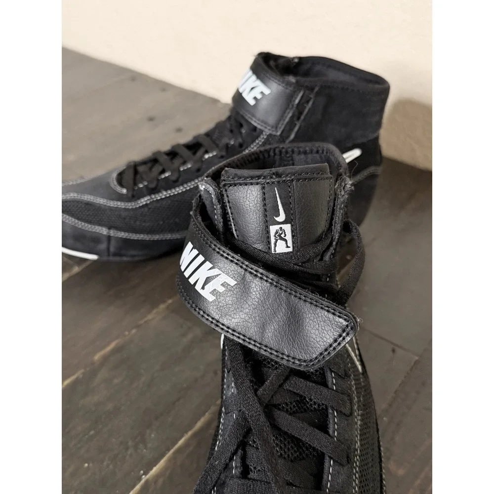 Nike lightly used